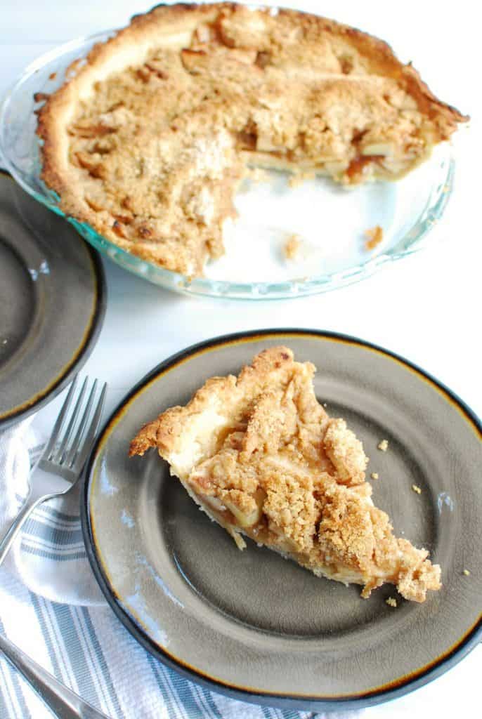 Dairy Free Apple Pie With Brown Sugar Crumb Topping