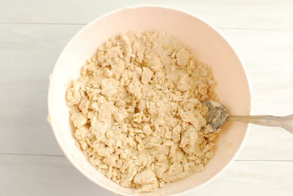 Streusel topping in a bowl.