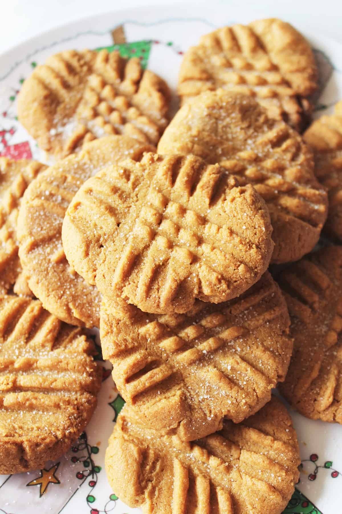 Dairy Free Peanut Butter Cookies (Just 4 Ingredients!)