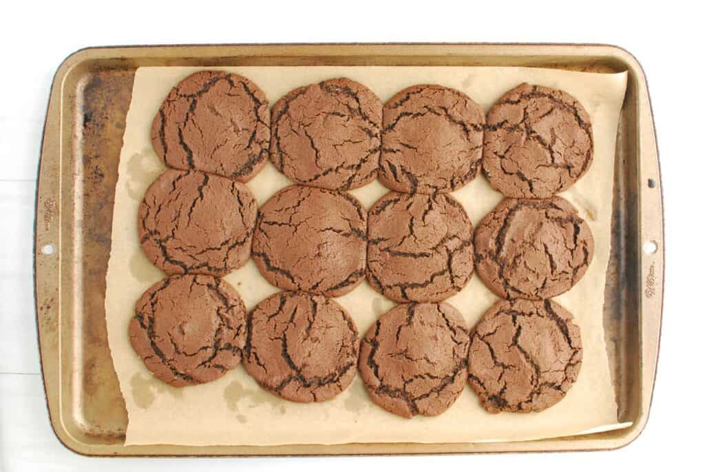 A tray of just-baked cookies.